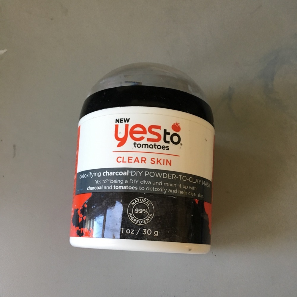 Yes to tomatoes powder to clay charcoal mask